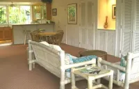 Beautiful Romantic Hanalei Honeymoon Vacation Rental Steps/Beach TVNC 1280