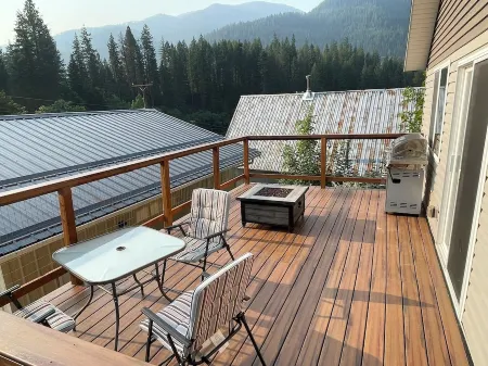 Cozy Getaway in Mullan Отели в г. Маллан