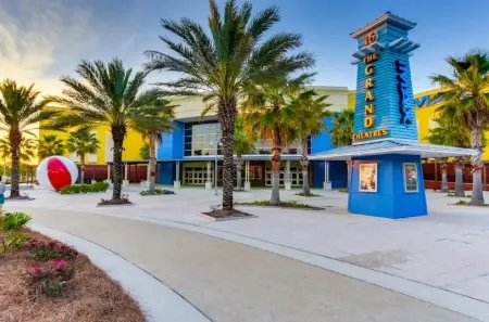 Ocean View Studio on the Beach!