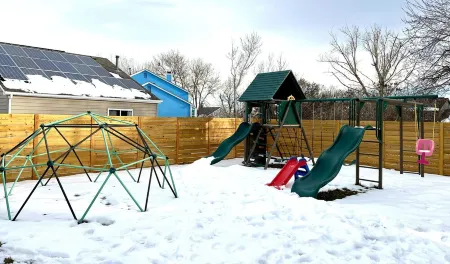 Spotless, Family-Friendly Gem! Hot Tub, Steam Shower, Playground & Gym