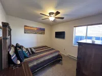 Cozy, peaceful home in quiet neighborhood. Permit #03015 Hotels near Adams State University