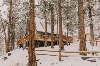 Big Bear Lake Cabin w/ Game Room, 1 Mi to Ski Slopes!