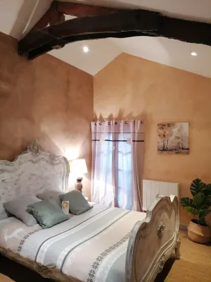 Country cottage Le Mas with jacuzzi