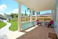 Azul Oceano Cottage Oasis 5 Min Downtown and Beach