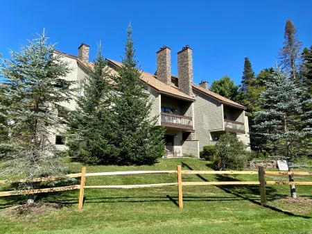 Olympic Condo - Whiteface Club Resort - Views - Jackrabbit Trail - STR 200356