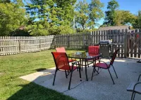 The Bread & Butter-Near IU-2 Kings-1 Qu.-7 Parking Spaces and Bicycles! Hotels in Bloomington