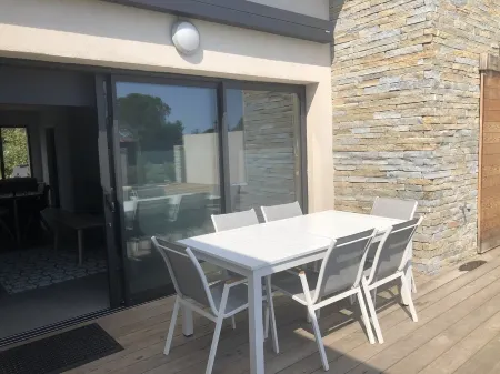 Villa 6 people - Lecci - Near Porto Vecchio Отели в г. Леччи