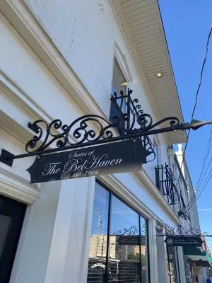 Amazing Suite nestled in downtown Corinth Hotels in Corinth