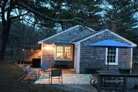 Cape Cottage with 5 beds, large deck, and less than 10 minute walk to the beach!