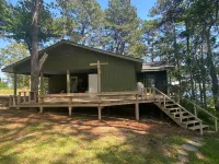 Cactus Cove Retreat on Toledo Bend - Private Beach!