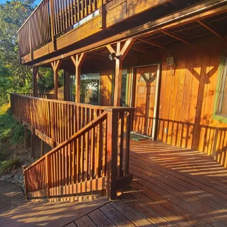 Cozy & Quiet 2 bdrm private Treehouse getaway with Amazing Views minutes from UO