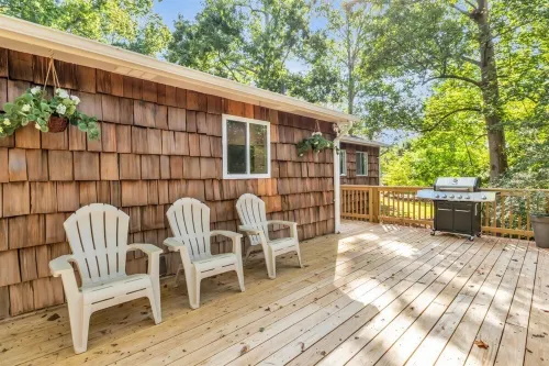 Waterfront Retreat w/ Private Dock, Kayaks, Deep Water, Gameroom, Sleeps 12