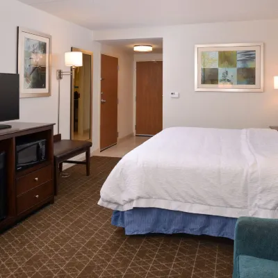 Hampton Inn & Suites Pueblo-Southgate Hotels near Walmart Supercenter