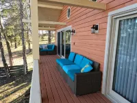 The Ice House - An UPscale U.P. lake home Hotels in Iron County