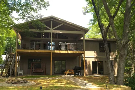 Exceptional 6 Bedroom Lakefront Home