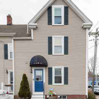 Re-listed: Adorable Condo Beverly - Salem - Halloween Hotel Exterior