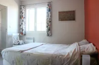 In Furnangina, family villa with sea view, mature garden and swimming pool Hotel a Saint-Florent