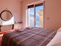 Panoramic A Stone's Throw From THE Beach