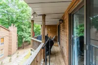Beautiful Mountain Harbor Lake Ouachita Condo Remodel 2023 Dining Fishing Spa