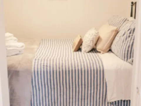 NEW MaineStay Cottage #3 Full Kitchen + Fireplace in Hampden/Bangor 漢普登酒店