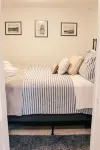 NEW MaineStay Cottage #3 Full Kitchen + Fireplace in Hampden/Bangor