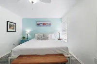 Siesta Key Beachside Condo-direct beach access