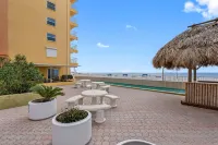 Stunning Gulf Views-Clean All Renovated-Holiday Villas Lll-Near Clearwater Beach
