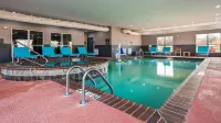 Del-Mar Airport Inn & Suites