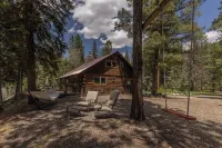Vallecito Creekfront Cabin ~ Perfect Mountain Retreat for Families or Couples!