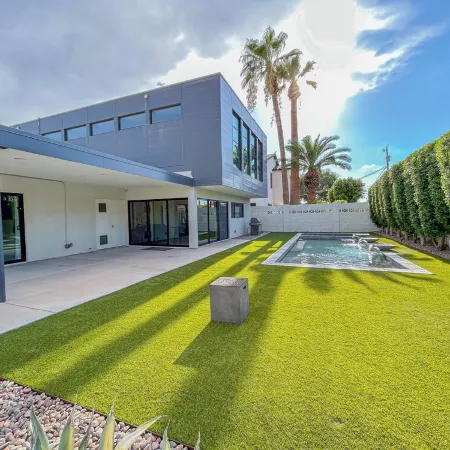 Large Modern 4 Bed in Arcadia w/ Pool & HT - 10min from old town Scottsdale