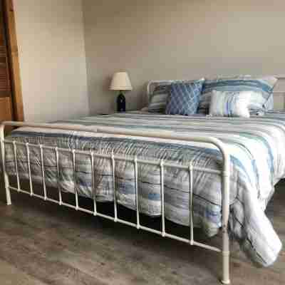 Convenient Downtown Location w/Harbor View Rooms