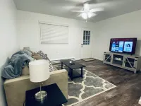 Cozy in A Small Town - 1 bedroom apartment Hotels in Noble County