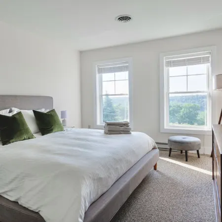 ⭐️ Spacious Mountaintop Oasis at Camelback | 2,500 SF w/ Game Room, Deck & A/C