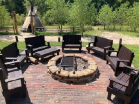 Iron Horse Lakes - remote getaway near Wichita, Newton and Hutchinson, KS 哈維縣酒店