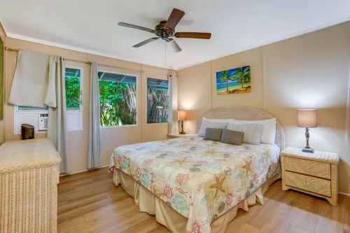 Ground Level Condo Near the Pool!