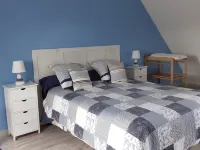 Charming cottage near the sea Hotels in Saint-Germain-sur-Ay