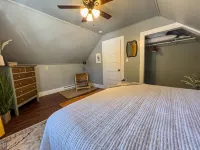 Pet Friendly-Fast Wi-Fi-High End Amenities-Cozy and Modern-Close to WSU