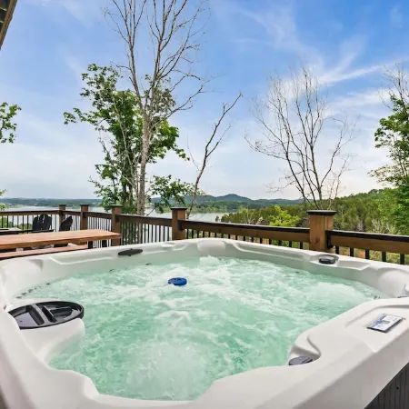 Douglas Lake Life and Pigeon Forge Adventures