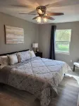 Beautiful 3 Bed, 2 Bath, Sleeps 6, Full Kitchen. Garage. Close to World Cup! Hotels near T.J. Maxx