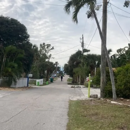 Beach House - 3 Min Walk to Beach!