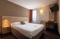 Logis des Trois Massifs Hotels near Museum of the French Revolution - Domaine de Vizille
