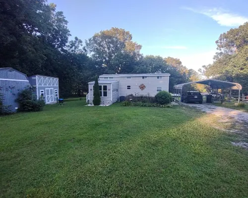 Direct Waterfront Property!!  Spring and Summer Dates Available! Hotels in Trigg County