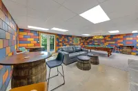 Lake View of Fontana Lake close to Great Smoky Mountains and Tail of the Dragon Hotel a Stecoah