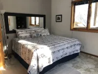 Modern home , Great Retreat Nestled  in the Beautiful Northwoods ...Adventures!<br>