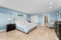 Spectacular 4 bedroom 4 1/2 bath villa on Tavernier Creek in Florida Keys.