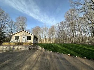 Cozy Hidden Retreat Close to Lake Michigan