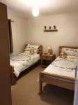 Large 3 bed bungalow set in Woodland grounds near Tamar lakes and local beaches