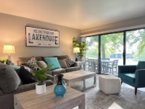 Relaxing Getaway/StepsToLake/Pool/Tennis near DT Lake Geneva