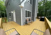 Pocono Chalet,2 Acres,Hot Tub,Pool Table,Firepit,Gas Fireplace,A/C,Pets OK