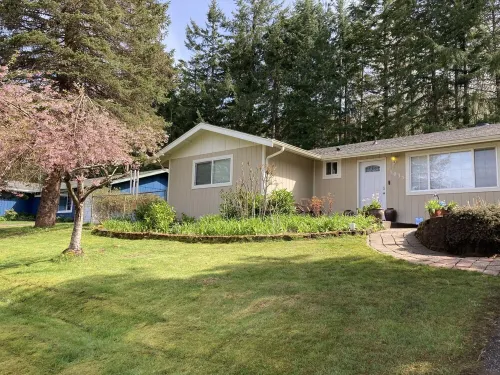 Seabeck/Bremerton 1 Bedroom all your own in furnished house; enjoy trails/lakes.